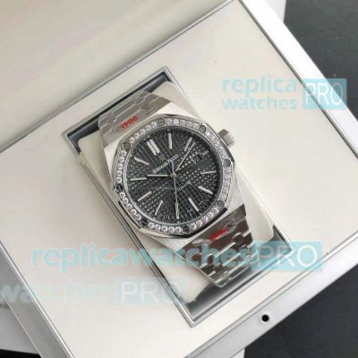 Replica Audemars Piguet Royal Oak Dark Grey Diamond Bezel 41mm Watch